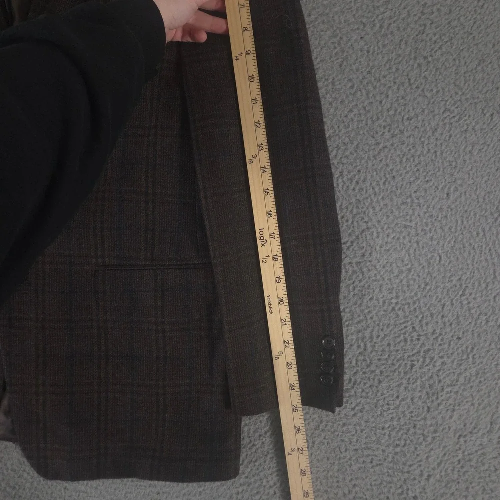 Men's Brown Plaid Blazer - Classic Tailored Jacket